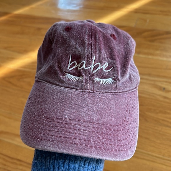 Baseball cap - Picture 2 of 5